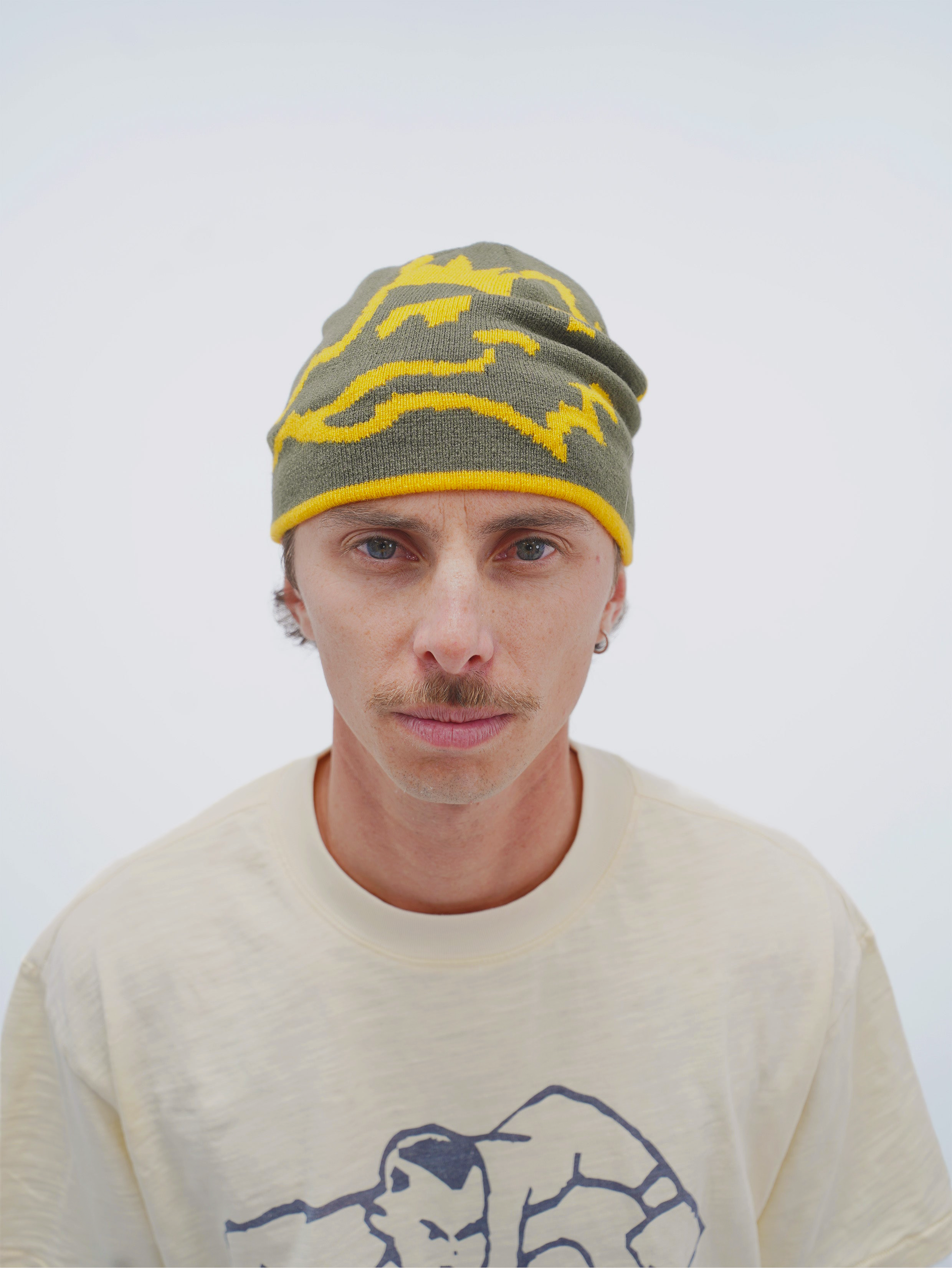 Rat Race model shot 1
